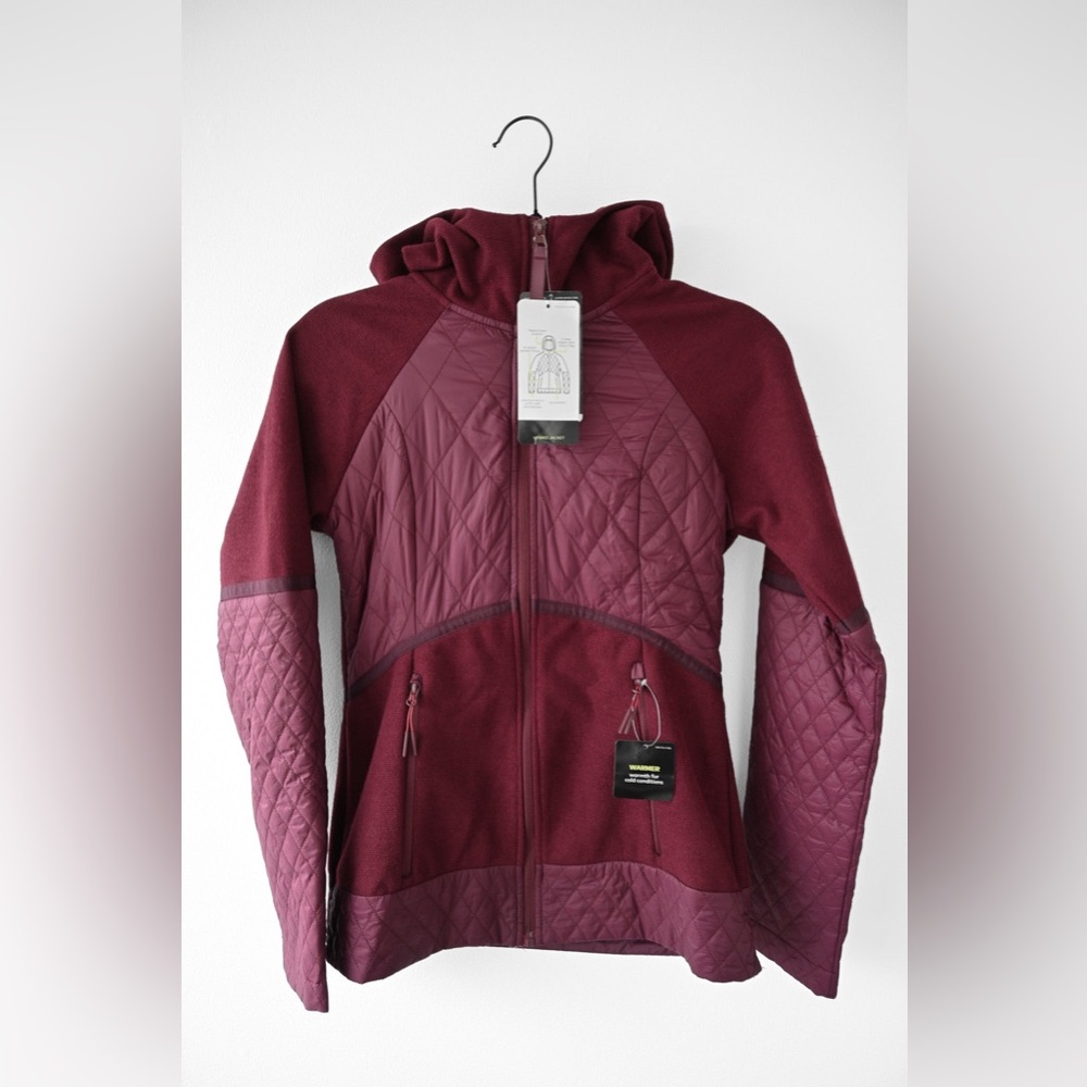Champion Hybrid Jacket - Picture 2 of 8